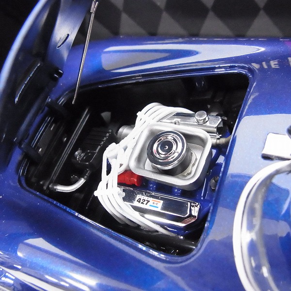 実際に弊社で買取させて頂いたKYOSHO/京商 GORGEOUS COLLECTION SHELBY COBRA コブラ 427 ブルー 1/18の画像 3枚目