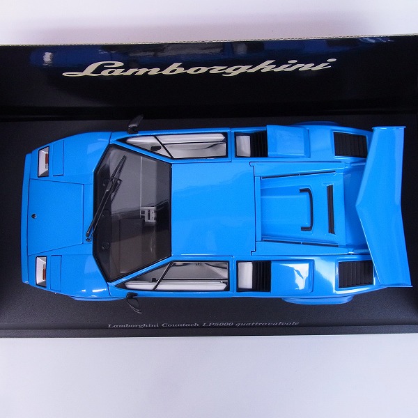 実際に弊社で買取させて頂いたKYOSHO/京商 ランボルギーニ カウンタックLP5000 quattrovalvole 08327BL ブルー 1/18の画像 2枚目
