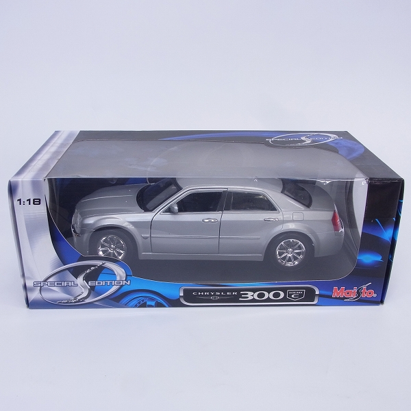 実際に弊社で買取させて頂いたMaisto/マイスト CHRYSLER300/クライスラー300 シルバー 1/18 の画像 3枚目