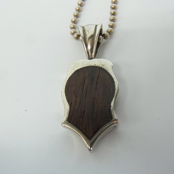 実際に弊社で買取させて頂いたSTANLEY GUESS/スタンリーゲス ウッドギターペンダント/ネックレスの画像 1枚目