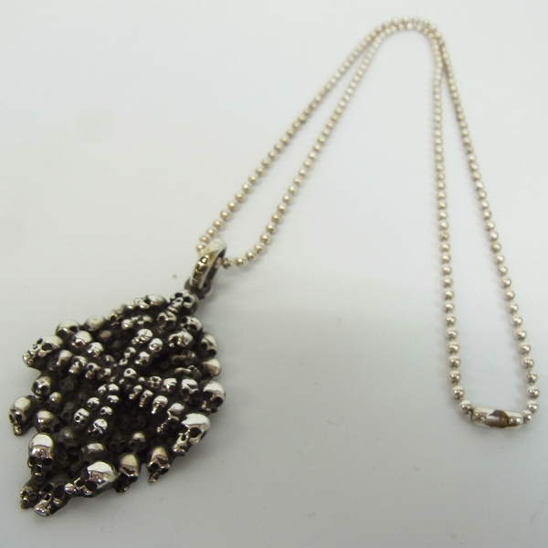 実際に弊社で買取させて頂いたSTANLEY GUESS/スタンリーゲス パッチスカル クロスペンダント/ネックレス