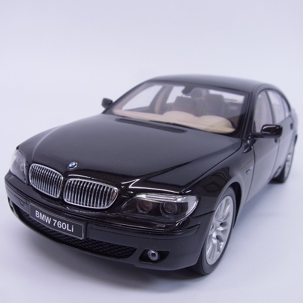 実際に弊社で買取させて頂いたKYOSHO/京商 BMW 760Li Individual 7シリーズ 08573RB ブラック 1/18