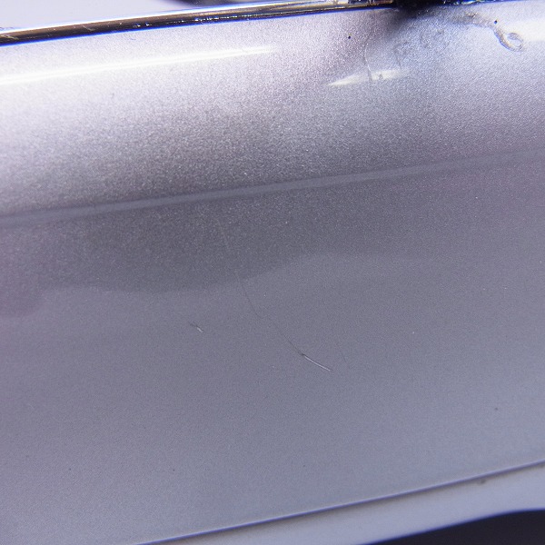 実際に弊社で買取させて頂いたKYOSHO/京商 BMW 760Li 08572S シルバー 1/18の画像 6枚目