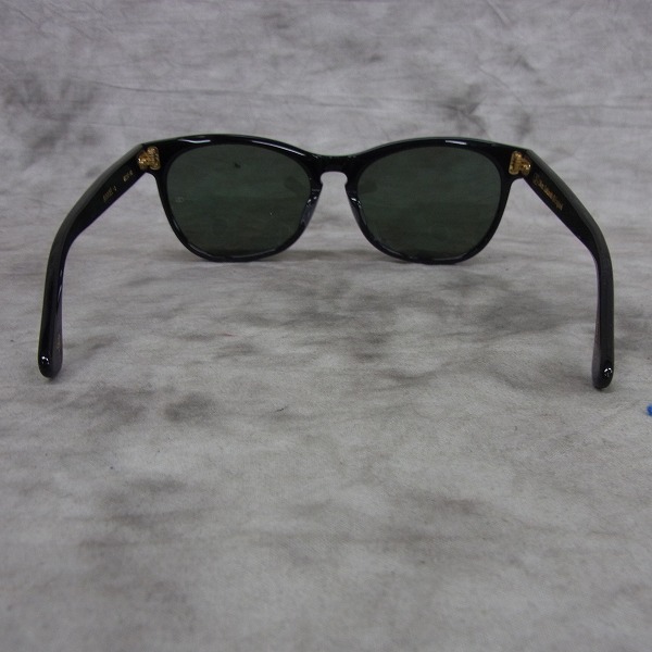 実際に弊社で買取させて頂いたOLIVER GOLDSMITH/オリバー ゴールドスミス ANNABEL-s/アナベル 黒縁 サングラスの画像 2枚目