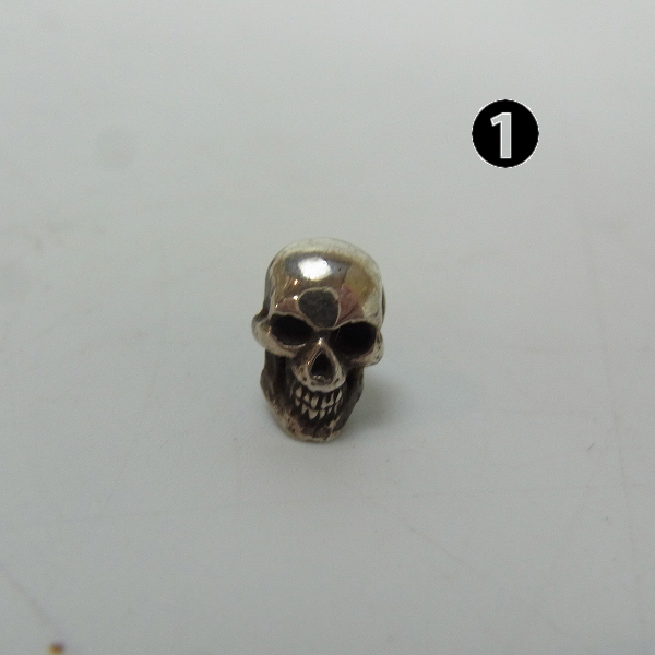 実際に弊社で買取させて頂いたCRAZY PIG DESIGNS/クレイジーピッグ スカル スタッドピアス 3点セットの画像 1枚目