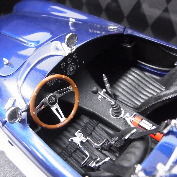 実際に弊社で買取させて頂いたKYOSHO/京商 GORGEOUS COLLECTION SHELBY COBRA コブラ 427 ブルー 1/18の画像 5枚目