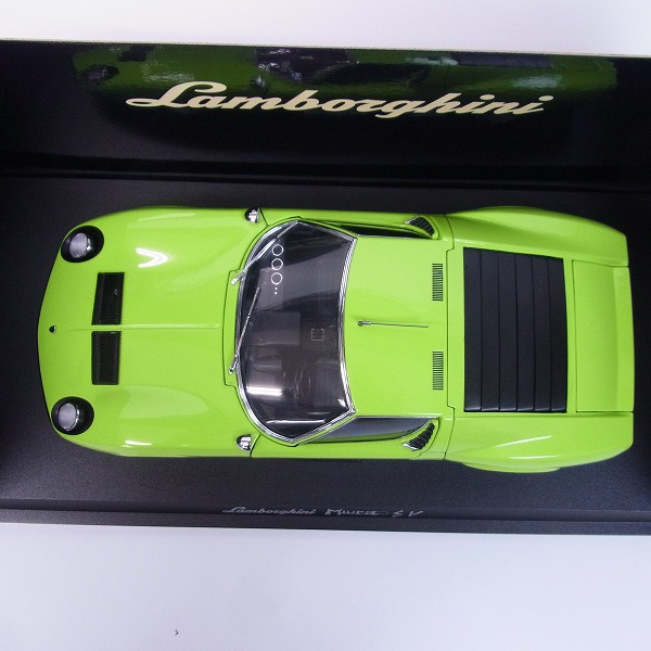 実際に弊社で買取させて頂いたKYOSHO/京商 ランボルギーニ P400SV ライトグリーン 08313LG 1/18の画像 2枚目