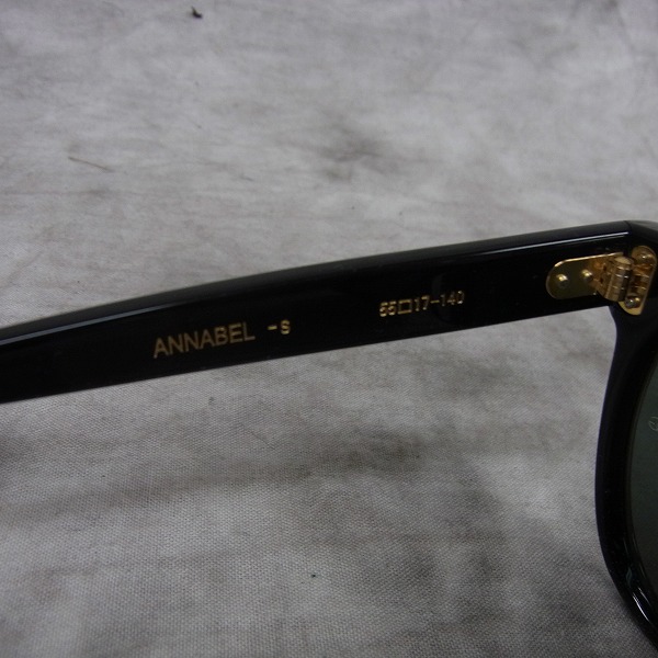 実際に弊社で買取させて頂いたOLIVER GOLDSMITH/オリバー ゴールドスミス ANNABEL-s/アナベル 黒縁 サングラスの画像 5枚目