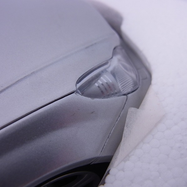 実際に弊社で買取させて頂いたKYOSHO/京商 メルセデスベンツ CLS Class 08401S シルバー 1/18の画像 5枚目