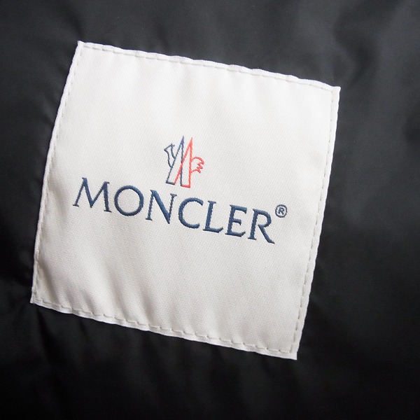 実際に弊社で買取させて頂いたMONCLER×OFF-WHITE/モンクレール×オフホワイト 16-17AW DINARD グラデーションダウンジャケット 2の画像 2枚目