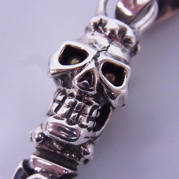 実際に弊社で買取させて頂いた【証明書付き】TRAVIS WALKER/トラヴィスワーカー スカルダガーペンダントwストーンの画像 2枚目