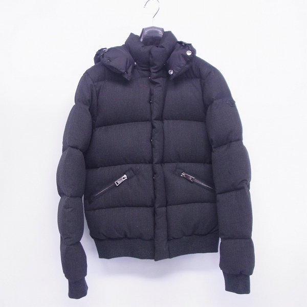 実際に弊社で買取させて頂いたARMANI JEANS/アルマーニジーンズ  フード付き リアルダウン ジャケット/44