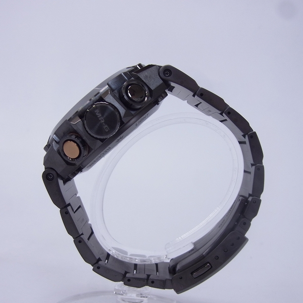 実際に弊社で買取させて頂いた【定価43万↑】G-SHOCK Connectedエンジン 3way/GPS+電波+Bluetooth コバリオン/黒備え MRG-G2000CB-1AJR【未使用】の画像 2枚目