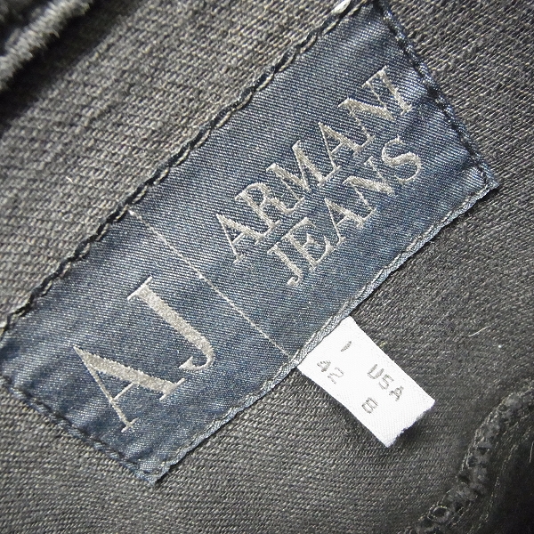 実際に弊社で買取させて頂いたARMANI JEANS/アルマーニ 変形カラー デニムジャケット 42の画像 2枚目