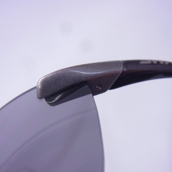 実際に弊社で買取させて頂いたSWANS/スワンズ 偏光スモーク サングラス/スポーツサングラス SA-601の画像 4枚目