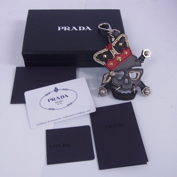 PRADA/プラダ サフィアーノ スカルキーホルダー 1ARD65の買取