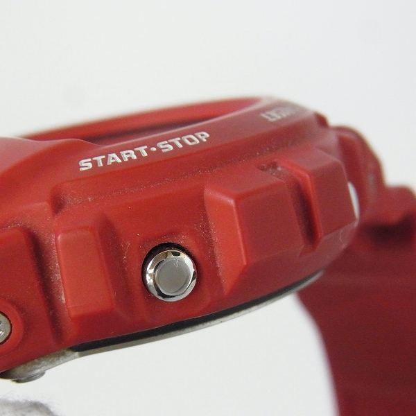 実際に弊社で買取させて頂いたG-SHOCK×ウルトラセブン×キューブリック 40周年記念モデル DW-6900FSの画像 4枚目