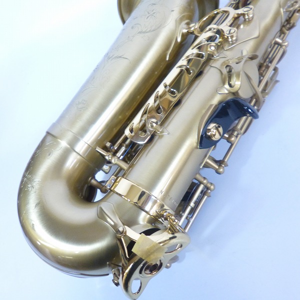 実際に弊社で買取させて頂いた★SELMER/セルマー ALTO SA80Ⅱ 限定品 VALEUR W/LIGHT CASE アルトサックス スーパーアクション 彫刻ありの画像 6枚目