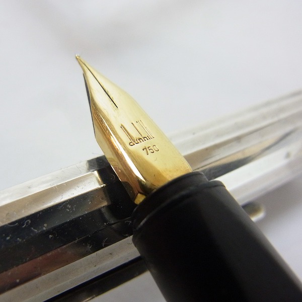 実際に弊社で買取させて頂いたdunhill/ダンヒル シルバー925 ドレスコレクション ペン先18K/750 万年筆