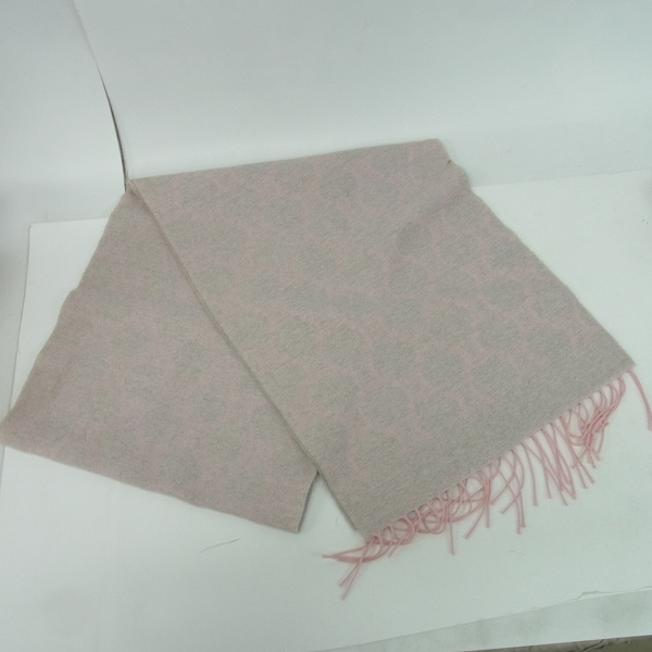 実際に弊社で買取させて頂いたCELINE/セリーヌ ロゴ総柄/フリンジ ウールマフラーの画像 2枚目