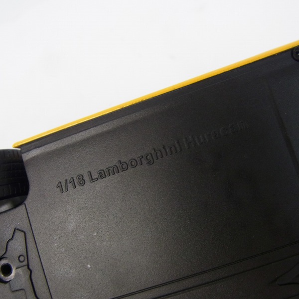 実際に弊社で買取させて頂いた【難有】KYOSHO/京商 Lamborghini Huracan ランボルギーニ ウラカン 1/18 ミニカー 黄の画像 5枚目