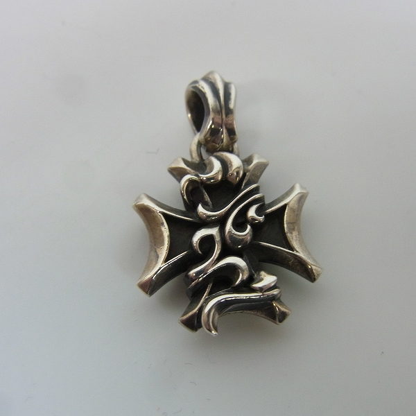 実際に弊社で買取させて頂いたDEAL DESIGN/ディールデザイン ダブルトライバルクロス ペンダントトップ/チャームの画像 2枚目