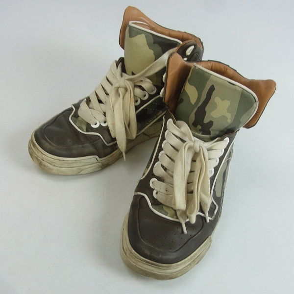 実際に弊社で買取させて頂いたGIVENCHY/ジバンシィ 迷彩/カモフラ柄 レザーハイカットスニーカー/40