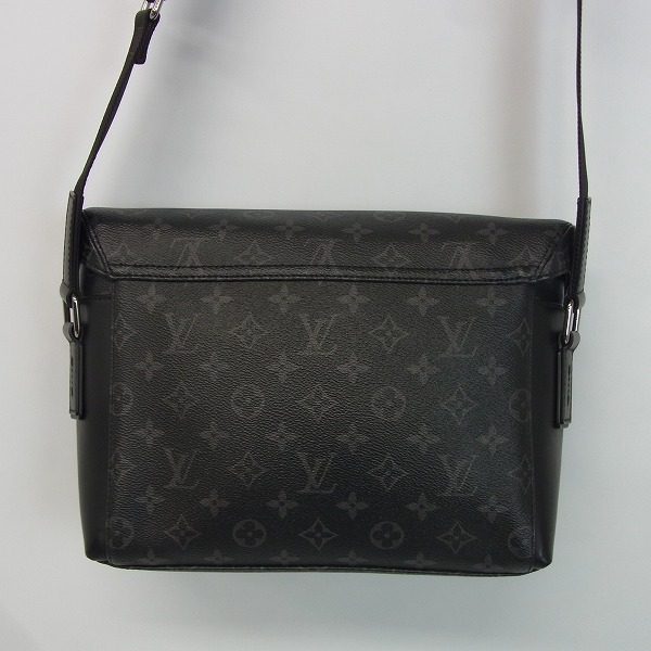 実際に弊社で買取させて頂いたLouis Vuitton×fragment design 限定 モノグラム・エクリプス メッセンジャー・ヴォワヤージュPM M40511の画像 1枚目