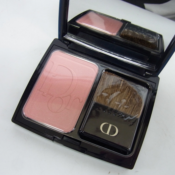 実際に弊社で買取させて頂いたChristian Dior/クリスチャン・ディオール　チーク/アイシャドウ　7点セットの画像 2枚目