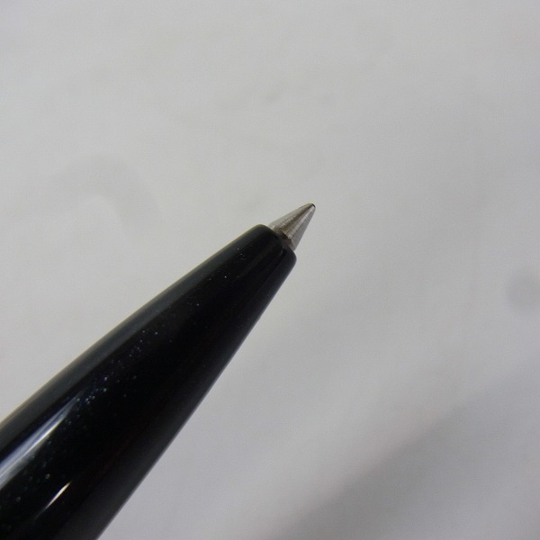 実際に弊社で買取させて頂いたALFRED DUNHILL/アルフレッド ダンヒル AD2000 ボールペン/ペンケース付きの画像 1枚目