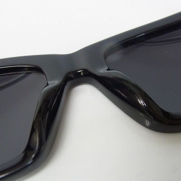 実際に弊社で買取させて頂いたCELINE/セリーヌ サングラス CL 41732 8073Hの画像 2枚目
