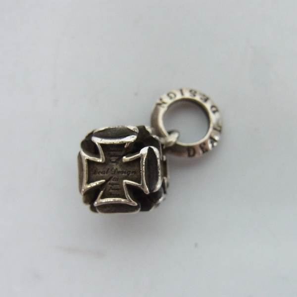 実際に弊社で買取させて頂いたDEAL DESIGN/ディールデザイン キューブクロスペンダントトップの画像 2枚目