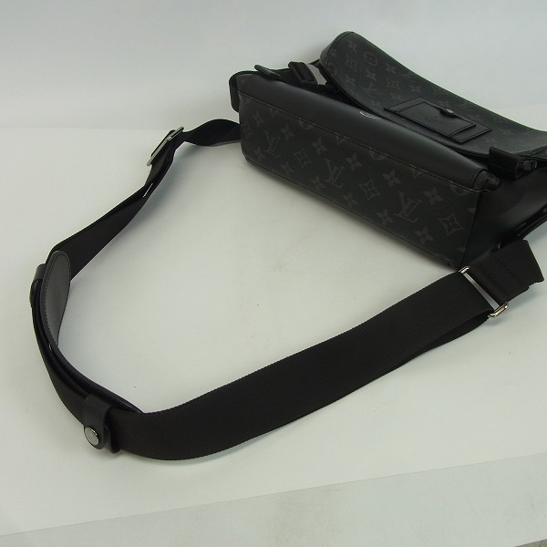 実際に弊社で買取させて頂いたLouis Vuitton×fragment design 限定 モノグラム・エクリプス メッセンジャー・ヴォワヤージュPM M40511の画像 7枚目