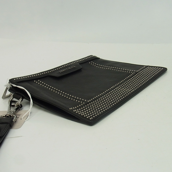 実際に弊社で買取させて頂いたJIMMY CHOO/ジミーチュウ DEREK MINI/ID ミニスタッズ付き Black サテンレザー・ミニクラッチバッグの画像 2枚目