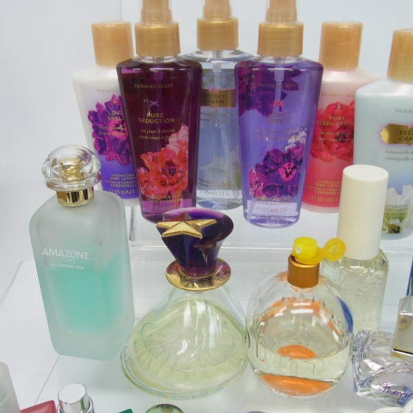 実際に弊社で買取させて頂いたBVLGARI、LOVE SPELL、MARC JACOBS 他　香水、ボディーローション、フレグランスミスト　20点以上セットの画像 3枚目