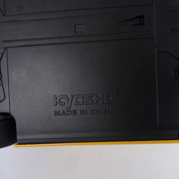 実際に弊社で買取させて頂いた【難有】KYOSHO/京商 Lamborghini Huracan ランボルギーニ ウラカン 1/18 ミニカー 黄の画像 4枚目