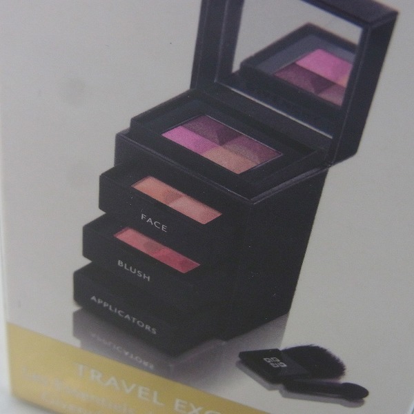実際に弊社で買取させて頂いた【未開封】GIVENCHY/ジバンシー LES MINI PRISMES トラベルセットの画像 3枚目