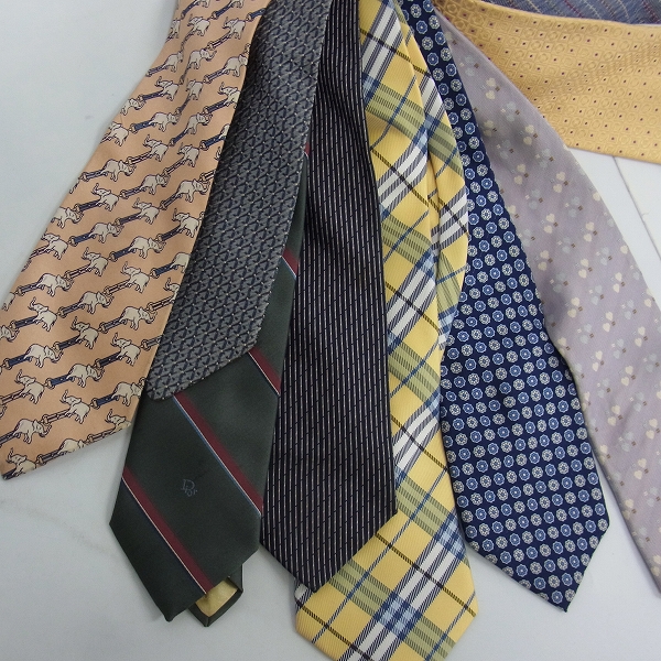 実際に弊社で買取させて頂いたLOUIS VUITTON/ルイヴィトン/Christian Dior/ディオール/BURBERRY/バーバリー 等 ネクタイ 10点以上まとめの画像 1枚目