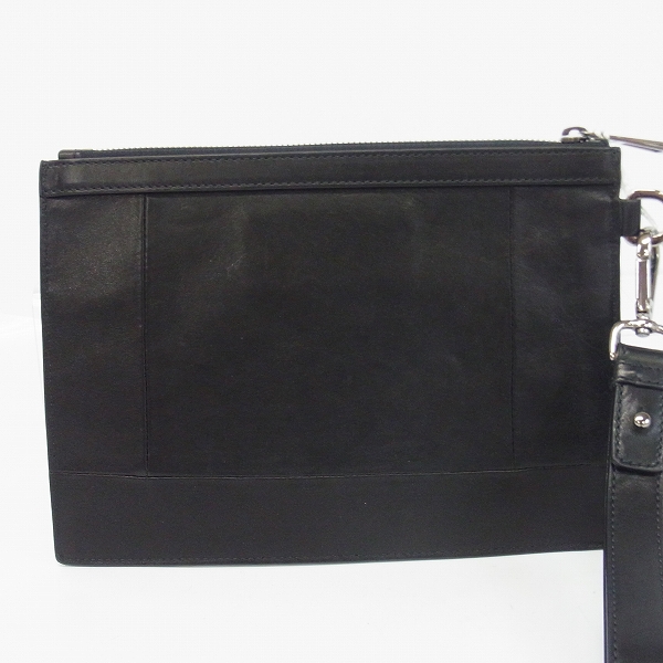 実際に弊社で買取させて頂いたJIMMY CHOO/ジミーチュウ DEREK MINI/ID ミニスタッズ付き Black サテンレザー・ミニクラッチバッグの画像 1枚目