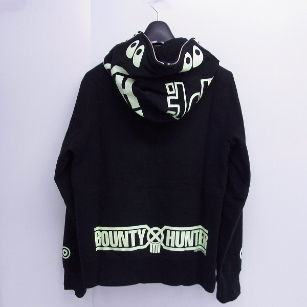 実際に弊社で買取させて頂いたA BATHING APE/アベイシングエイプ BOUNTY HUNTER GLOW IN THE DARK 蓄光 シャーク パーカー/Mの画像 2枚目