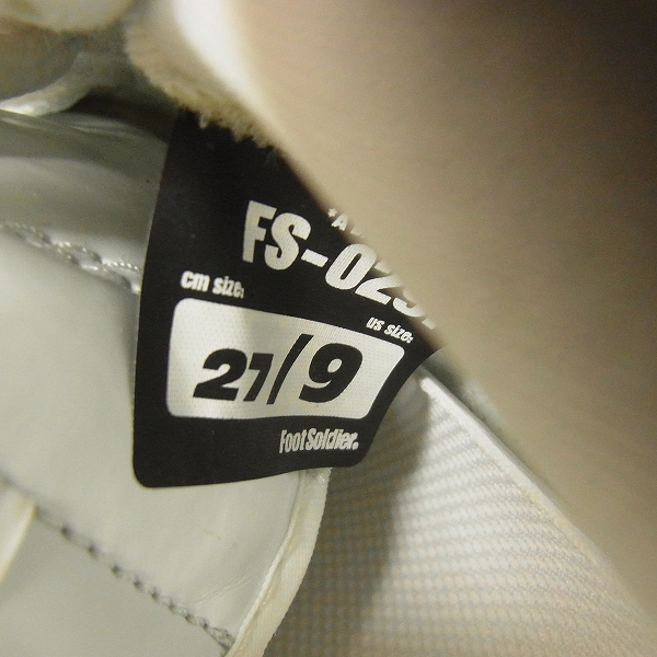 実際に弊社で買取させて頂いたA BATHING APE/ア ベイシング エイプ BAPESTA×KAWS/カウズ コラボ FS-029/27の画像 5枚目