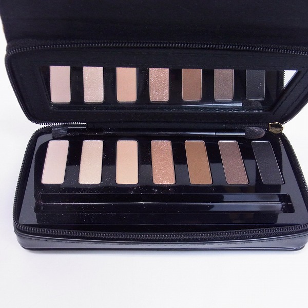 実際に弊社で買取させて頂いたGIVENCHY/ジバンシィ アイズコレクション トラベルメイクアップパレット