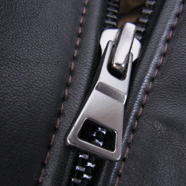 実際に弊社で買取させて頂いたBARNEYS NEWYORK/バーニーズ ニューヨーク レザージャケット Mの画像 4枚目