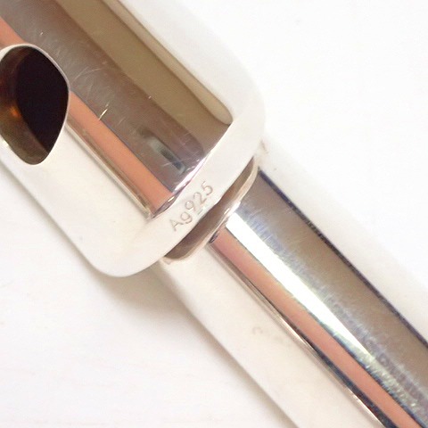 実際に弊社で買取させて頂いたYAMAHA/ヤマハ YFL-211/YFL211 フルート 頭部管リッププレート部分にAg925刻印あり Eメカ付き ハードケース付の画像 8枚目