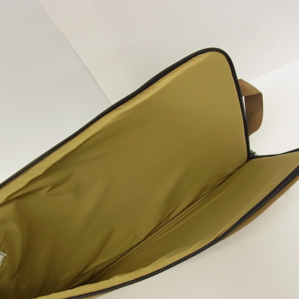 実際に弊社で買取させて頂いたMYSTERY RANCH/ミステリーランチ スペードロック ラップトップケース ハンドバッグ コヨーテの画像 3枚目