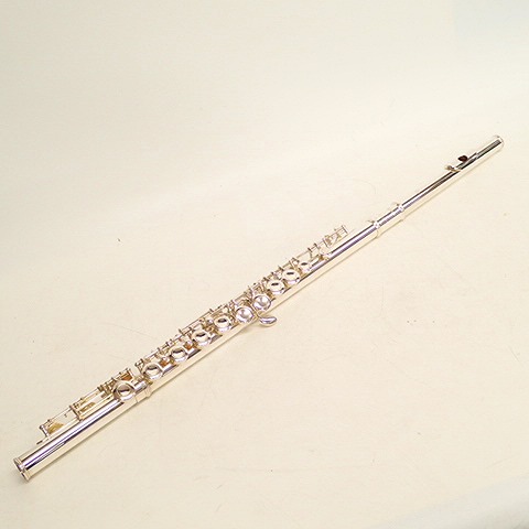 実際に弊社で買取させて頂いたYAMAHA/ヤマハ YFL-211/YFL211 フルート 頭部管リッププレート部分にAg925刻印あり Eメカ付き ハードケース付の画像 1枚目