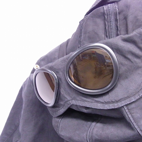 実際に弊社で買取させて頂いたC.P.COMPANY/シーピーカンパニー ミリタリー ゴーグル ジャケット 50の画像 2枚目