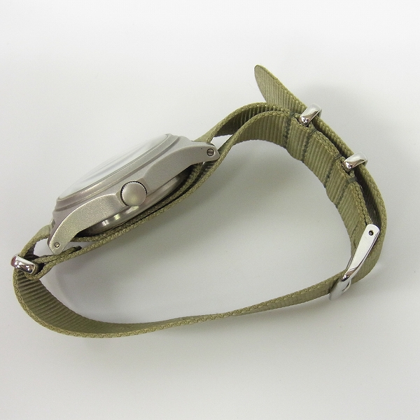 実際に弊社で買取させて頂いたFACTOTUM×MWC/ファクトタム×ミリタリーウォッチカンパニー ミリタリーウォッチ 腕時計の画像 1枚目