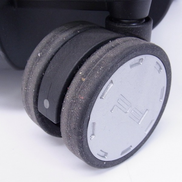 実際に弊社で買取させて頂いたRIMOWA×Porsche Design/リモワ×ポルシェデザイン 4輪キャリーケース の画像 6枚目