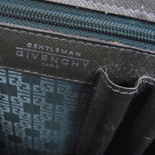 実際に弊社で買取させて頂いたGIVENCHY/ジバンシィ ストラップ付 セカンドバッグの画像 5枚目